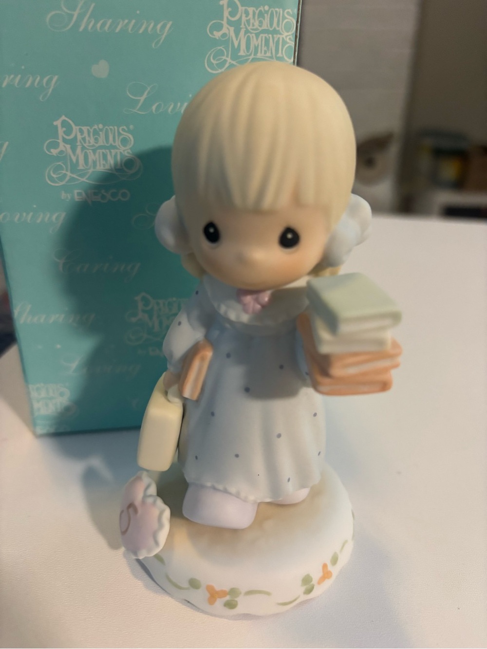 Precious Moments Growing In Grace Age 5 Figurine Blonde Girl Books 136247 Box